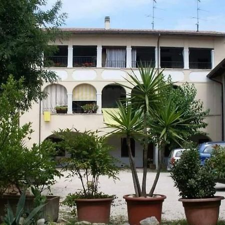 Апартаменты Antico Convento Moniga del Garda Экстерьер фото